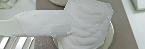 Ceramic Auxiliaries and Fixatives for Underglaze and OnGlaze Decal Adhesion